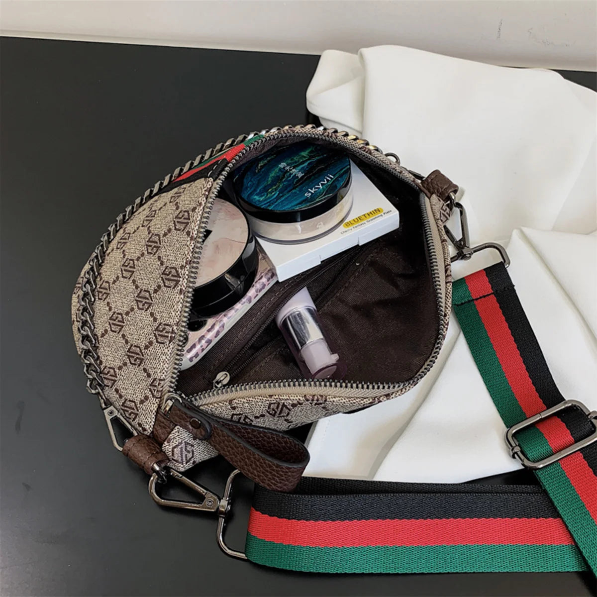 Classic Geometric Pattern Fashion Crossbody Bag Lightweight Zipper PU Adjustable Striped Strap Waist Bag for Commute