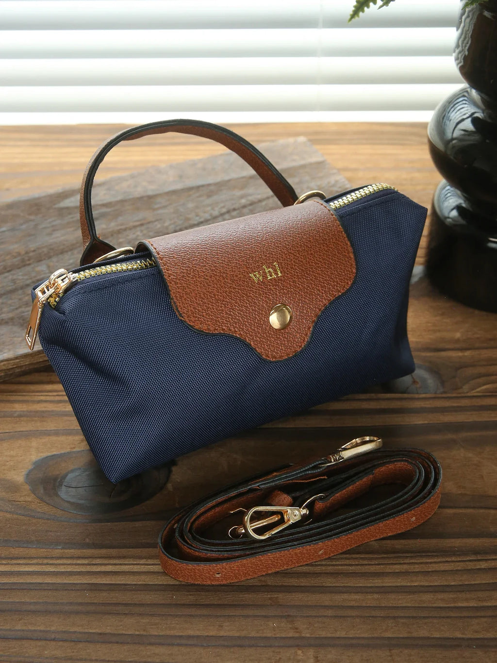 Custom Name Mini Crossbody Bag Women Customized Handbag Chic Lightweight Purses with Adjustable Strap Classic Retro Dumpling Bag