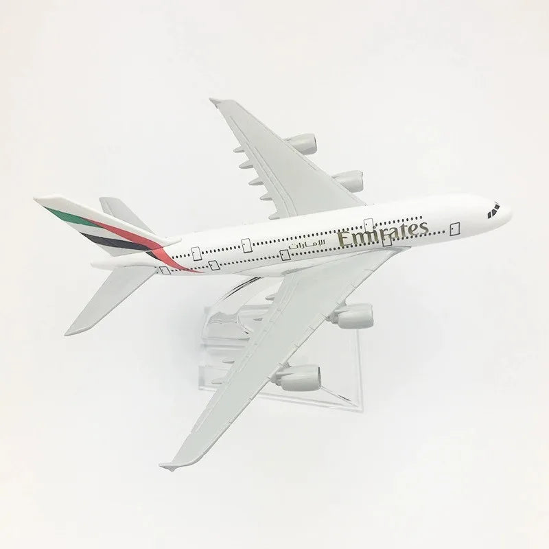 1:400 Diecast Metal Planes United Arab Emirates Airline A340 A380 B777Aircraft Model Planel Airplane Collectible Miniatures Gift