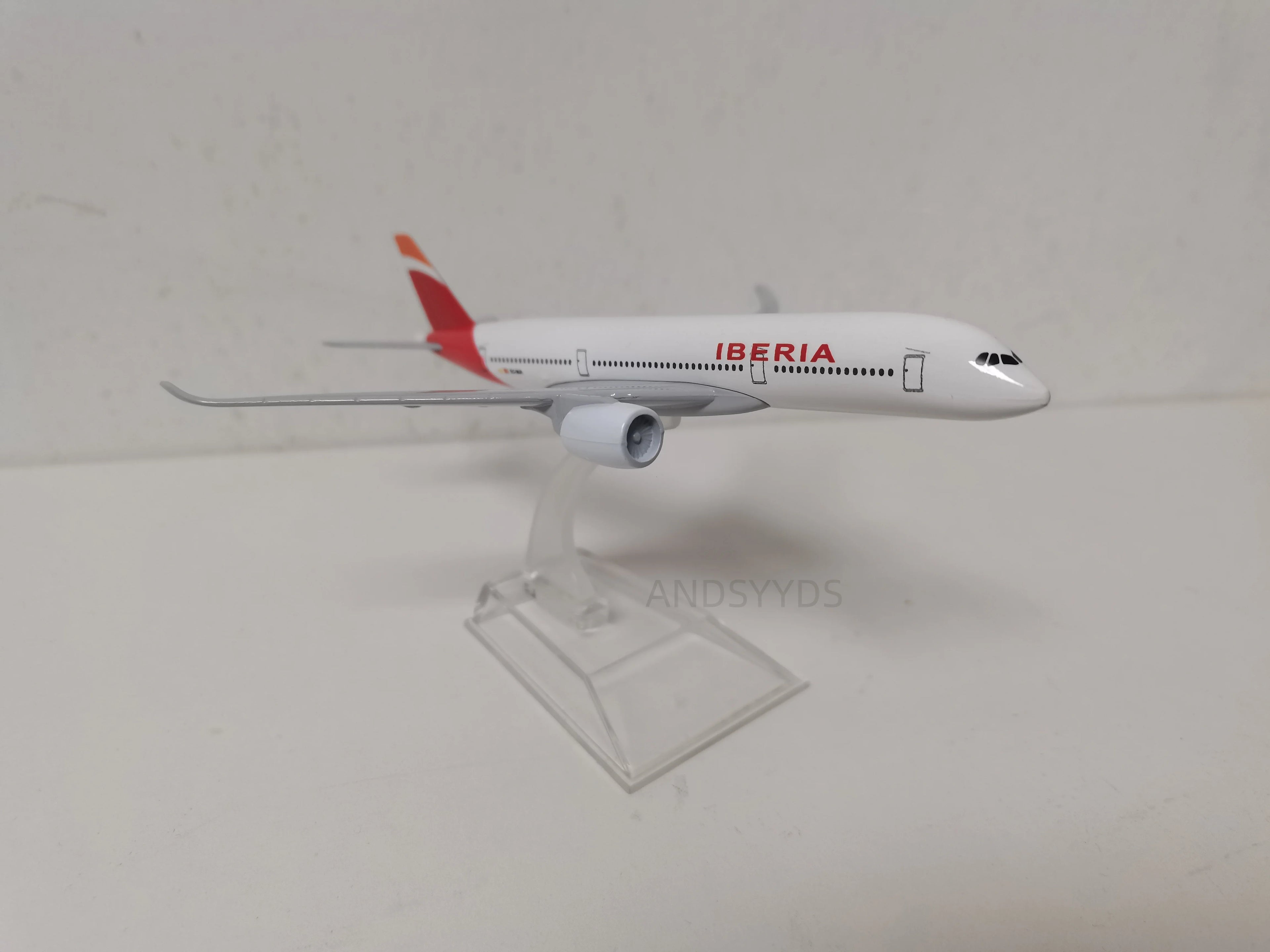16CM Iberia A350 Airplane Models	Scale 1:400 Metal Alloy Scale Aircraft  Replica Diecast Aviation Collectibles Toy for Boys