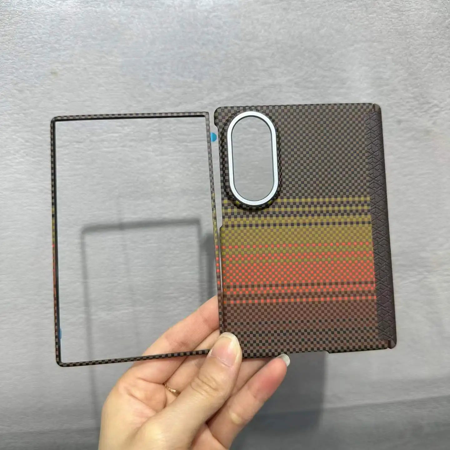 Luxury Busienss Nano-carving Carbon Fiber Texture Case for For Samsung Galaxy Z Fold 8 for Magsafe Hinge Alloy Lens Phone Cover