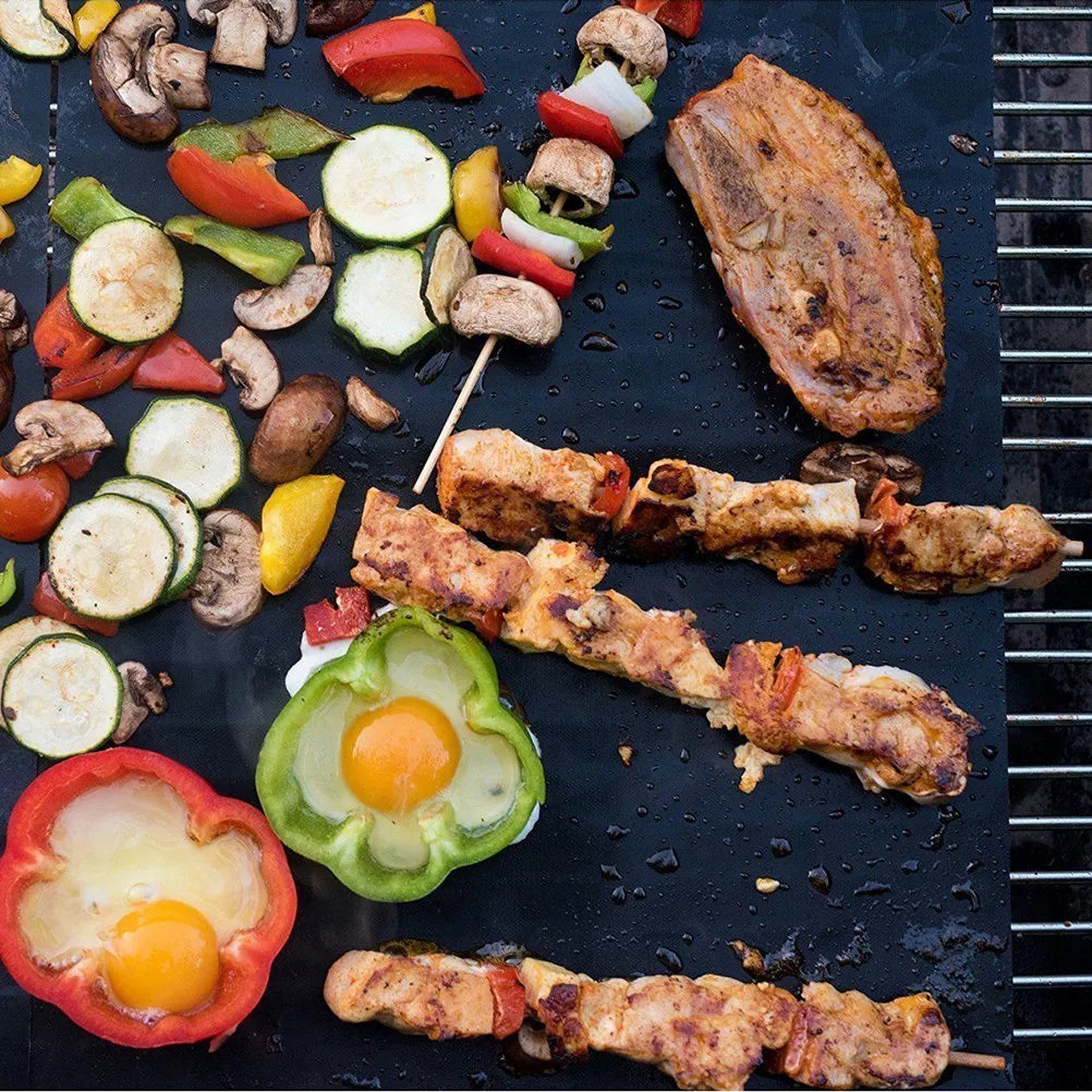 Non-Stick Bbq Grill Mat Reusable Heat Resistant Glass Fiber Grill Sheet for Vegetables Fish Bacon Kebabs Dishwasher Safe Oven