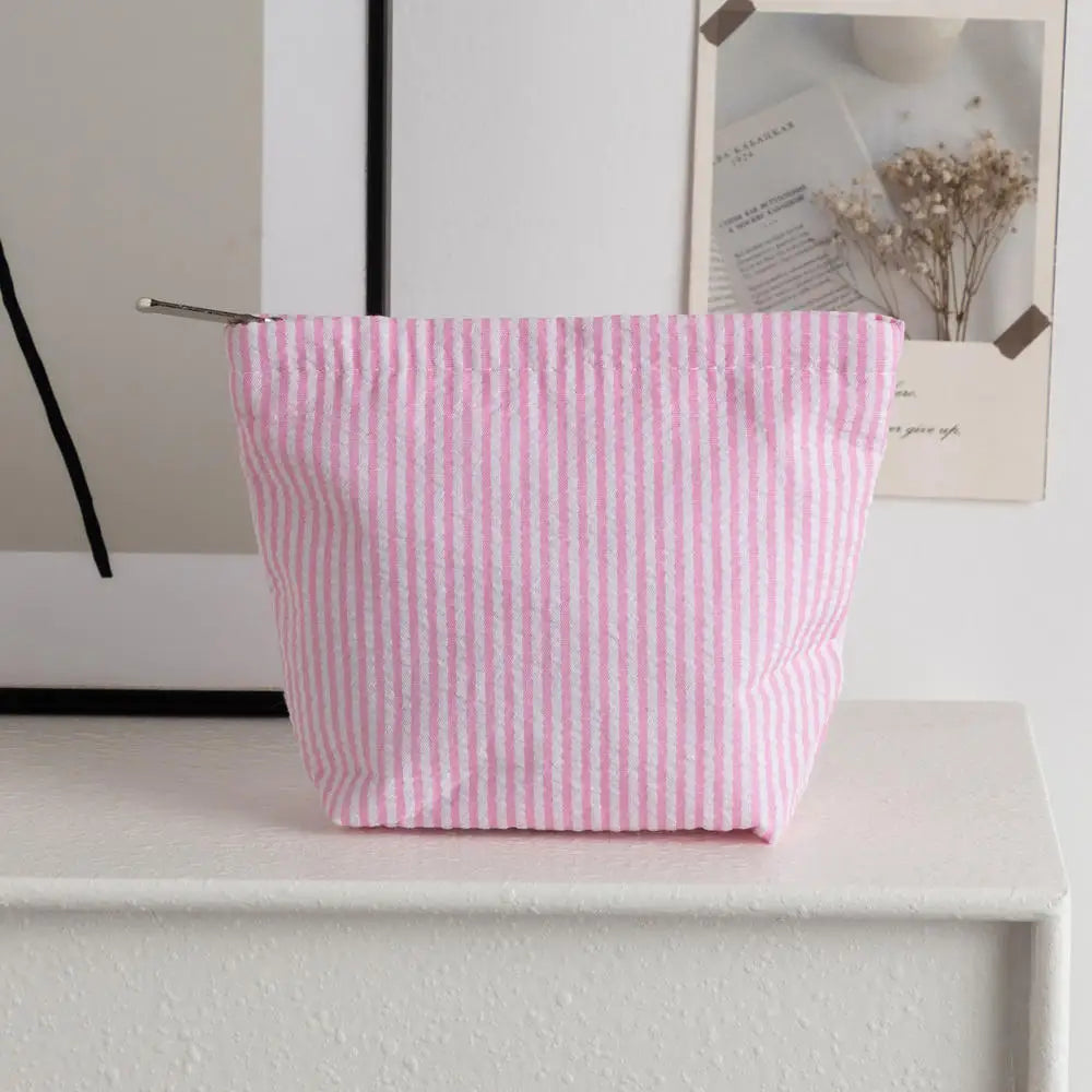 Women's Striped Beach Clutch Bag Versatile Small Woven Crochet Handbags Purses Knitting Dumpling Clutch Casual Bag