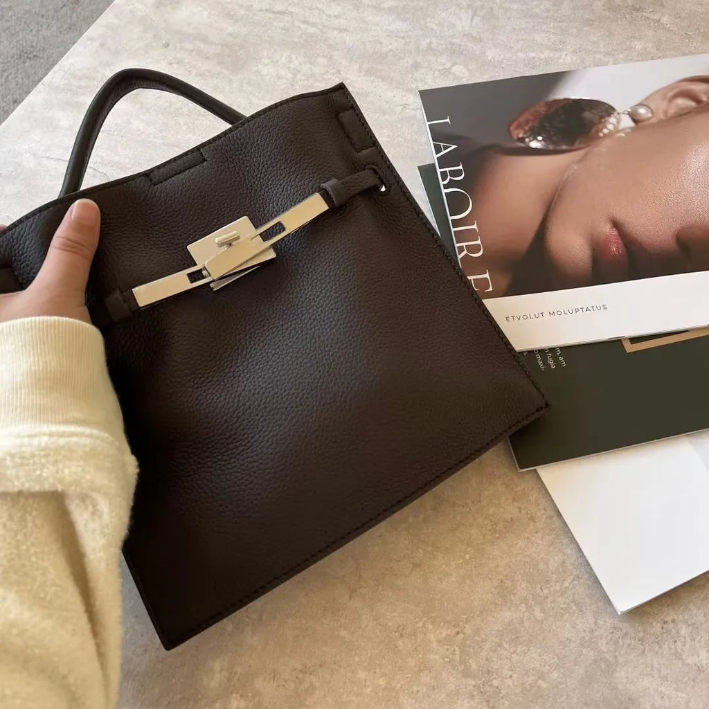 2026 New First-layer Cowhide Bucket  Women's Versatile Niche Medieval Exquisite Hand Carry Messenger Tote Bag Casual Fashion
