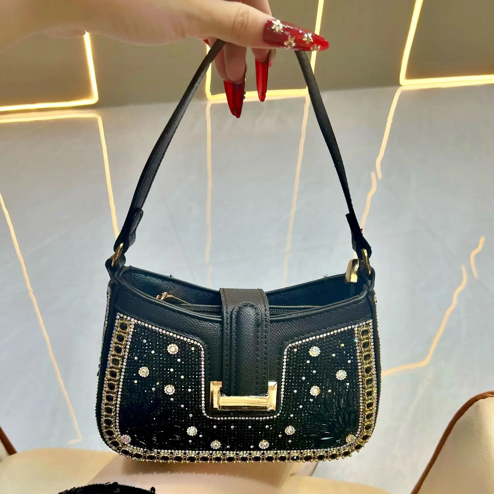 Fashionable Sequin Knotted Handbag Pu Material Dinner Bag Hot Diamond Rhinestone Handbag Chain Crossbody Clutch Bag