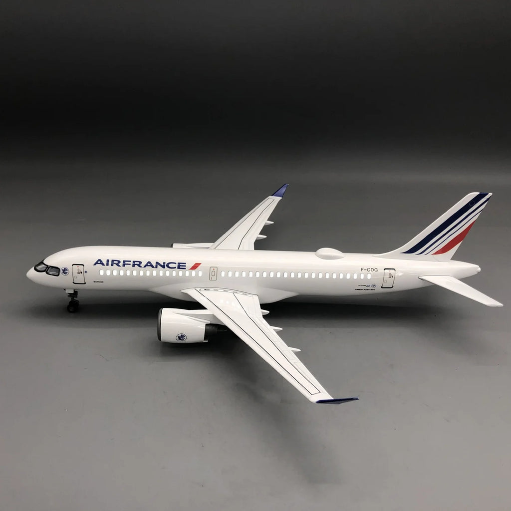 1/100 Scale airplane Model Air France a220-300 Resin collectible aircraft with Landing Gear Wheels Light(Touch or Sound Control)