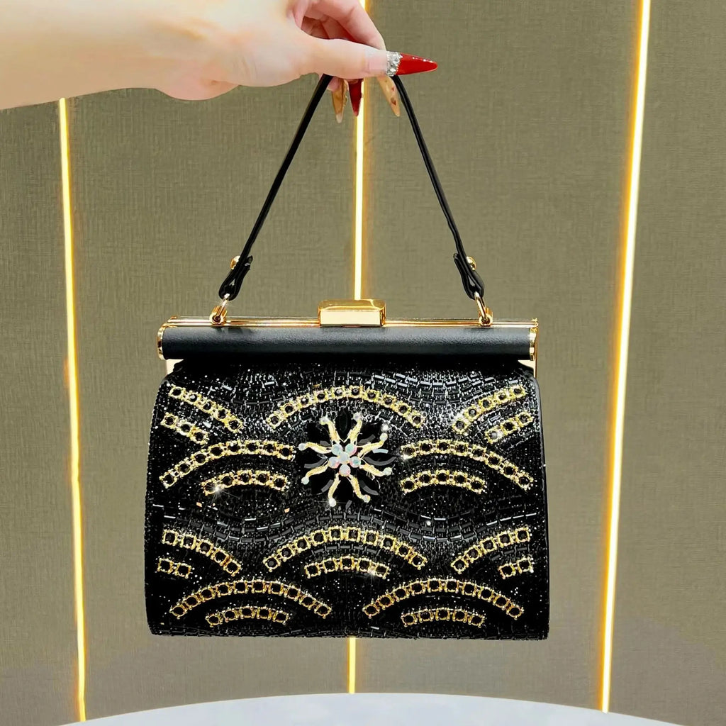 New light luxury dinner bag, shiny diamond-encrusted handbag, shoulder messenger bag, high-end celebrity evening bag.