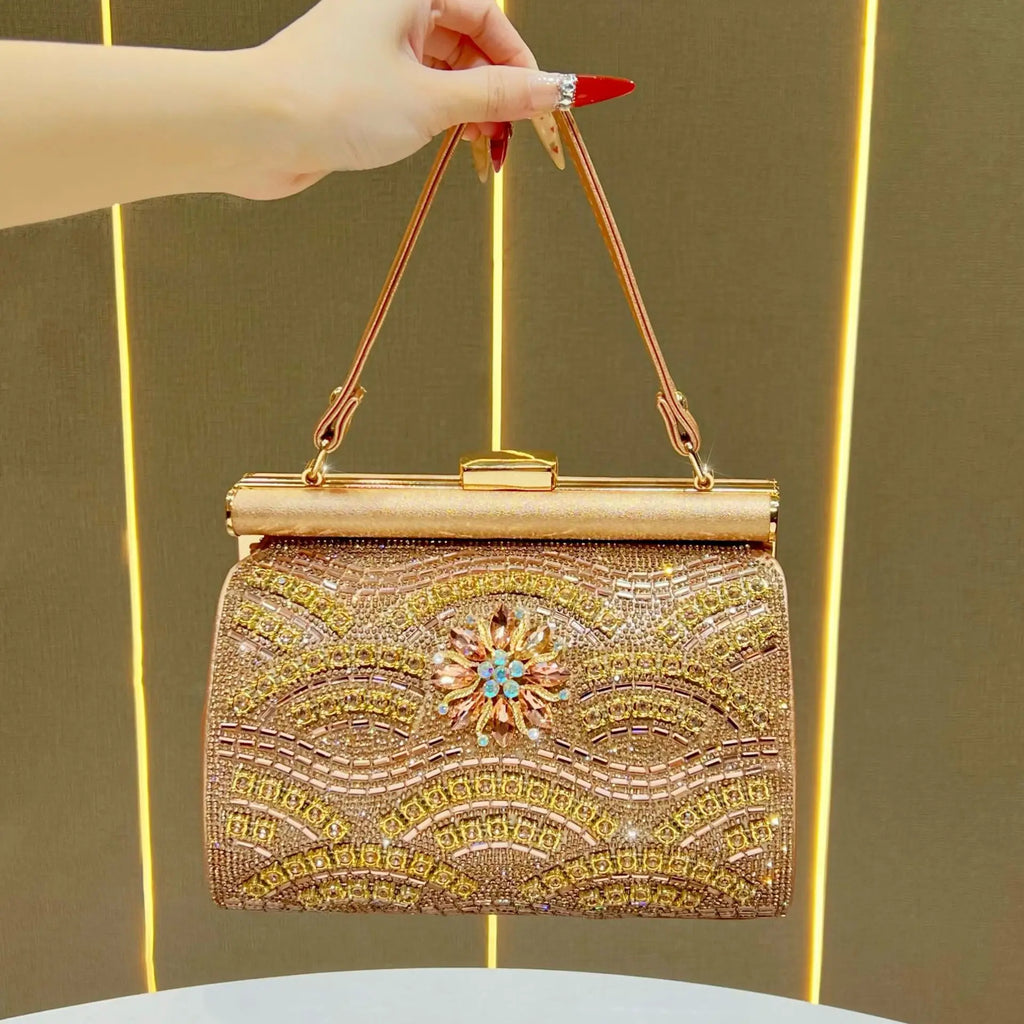 New light luxury dinner bag, shiny diamond-encrusted handbag, shoulder messenger bag, high-end celebrity evening bag.