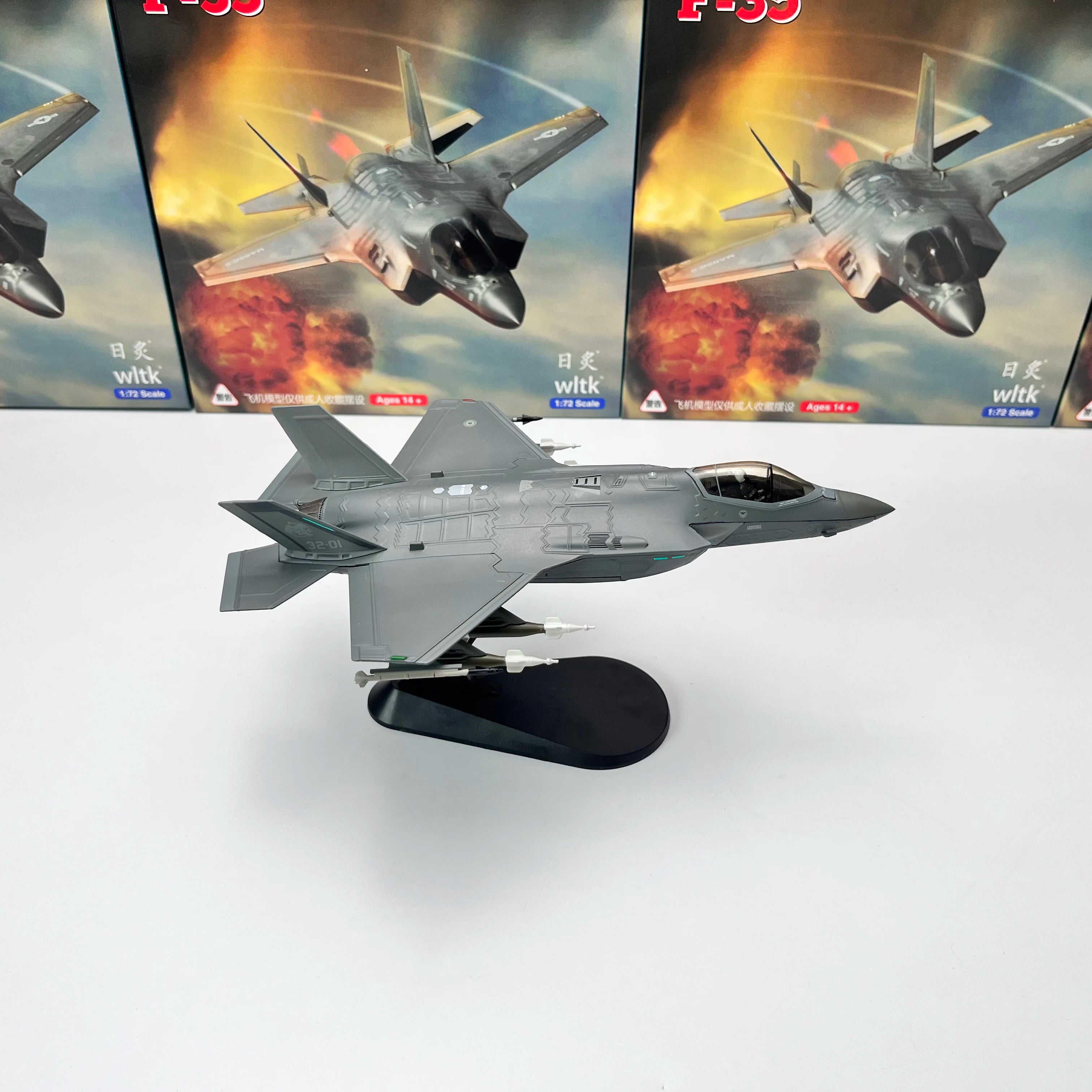 1/72 Scale US Army F-35 F-35A F35 Lightning II Joint Strike Jet Fighter Diecast Metal Finished Plane Model Collection Ornament