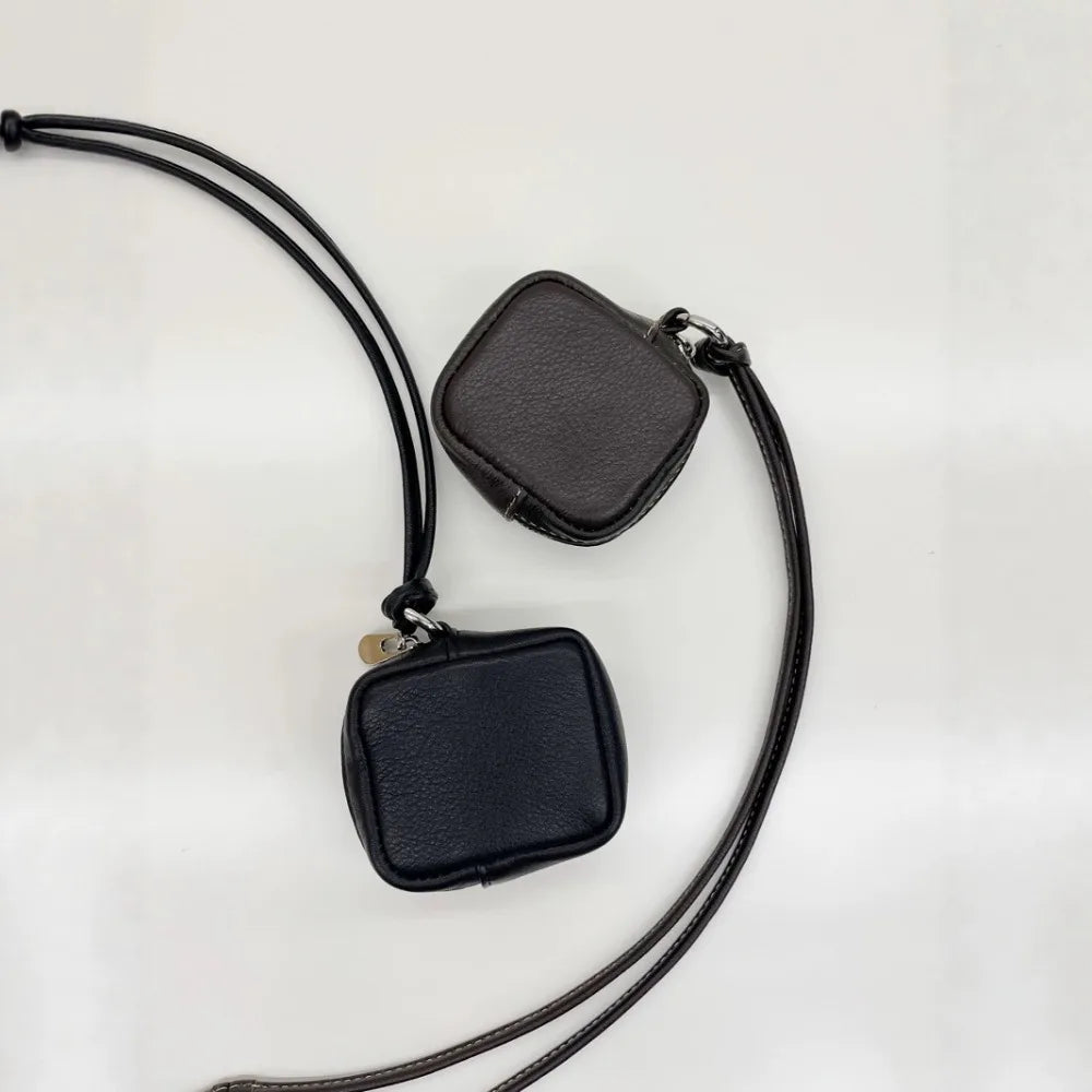 Leather Headphone Coin Purse, Tofu Bag, Halterneck, Mini Crossbody Lipstick Storage Bag, Versatile Fashion and High-end Premium