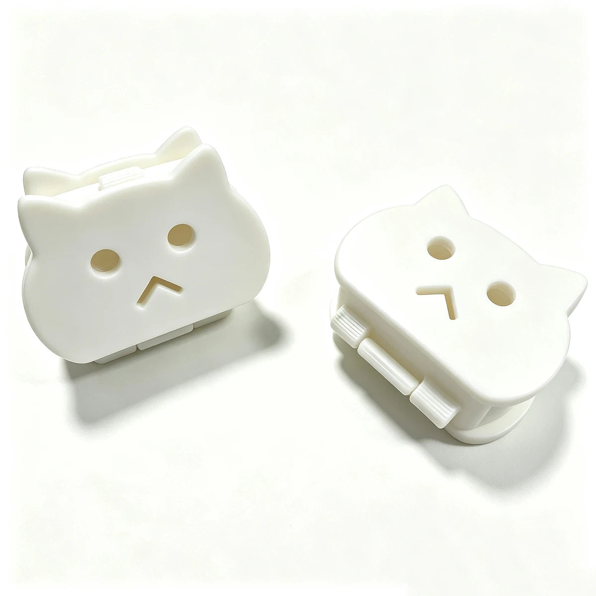 2Pc Cartoon Kitten Portable Toothbrush Case Travel Dustproof Toothbrush Protective Cover Mini Portable Toothbrush and Toothpaste Storage Box