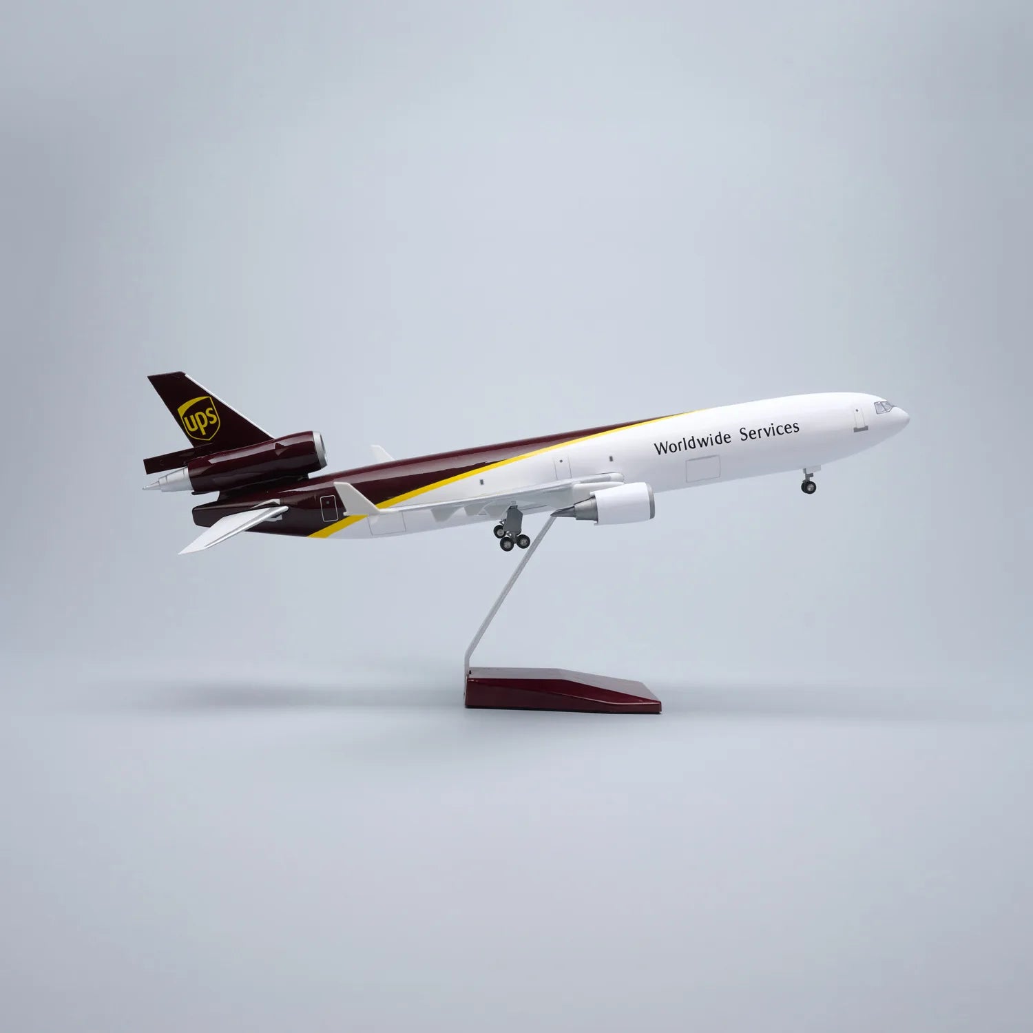 MD-11 Cargo Series Airplane Model Toy Kit 1/130 Scale Resin Diecast Plane Model with Stand For Collection display or Child Gift