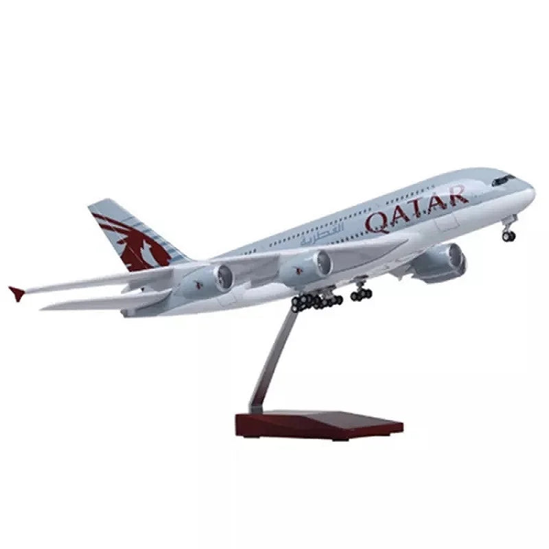 1/160 Scale A380 Qatar Airline Die-Cast Airplane Model 45.5cm with Light & Wheels Resin Collectible Aircraft Model