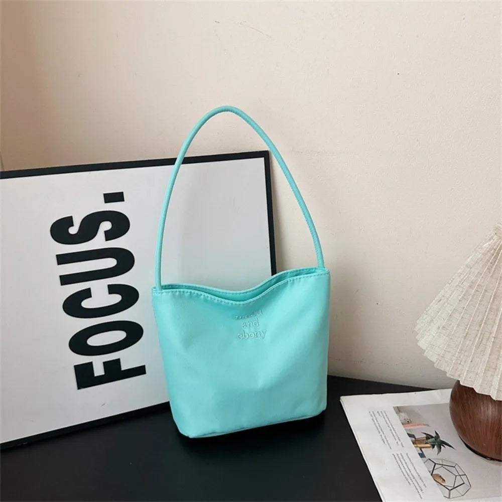 Fashion Oxford Shoulder Bag Large Capacity Embroidered Letters Tote Bag Waterproof Commuting Bucket Bag Girl