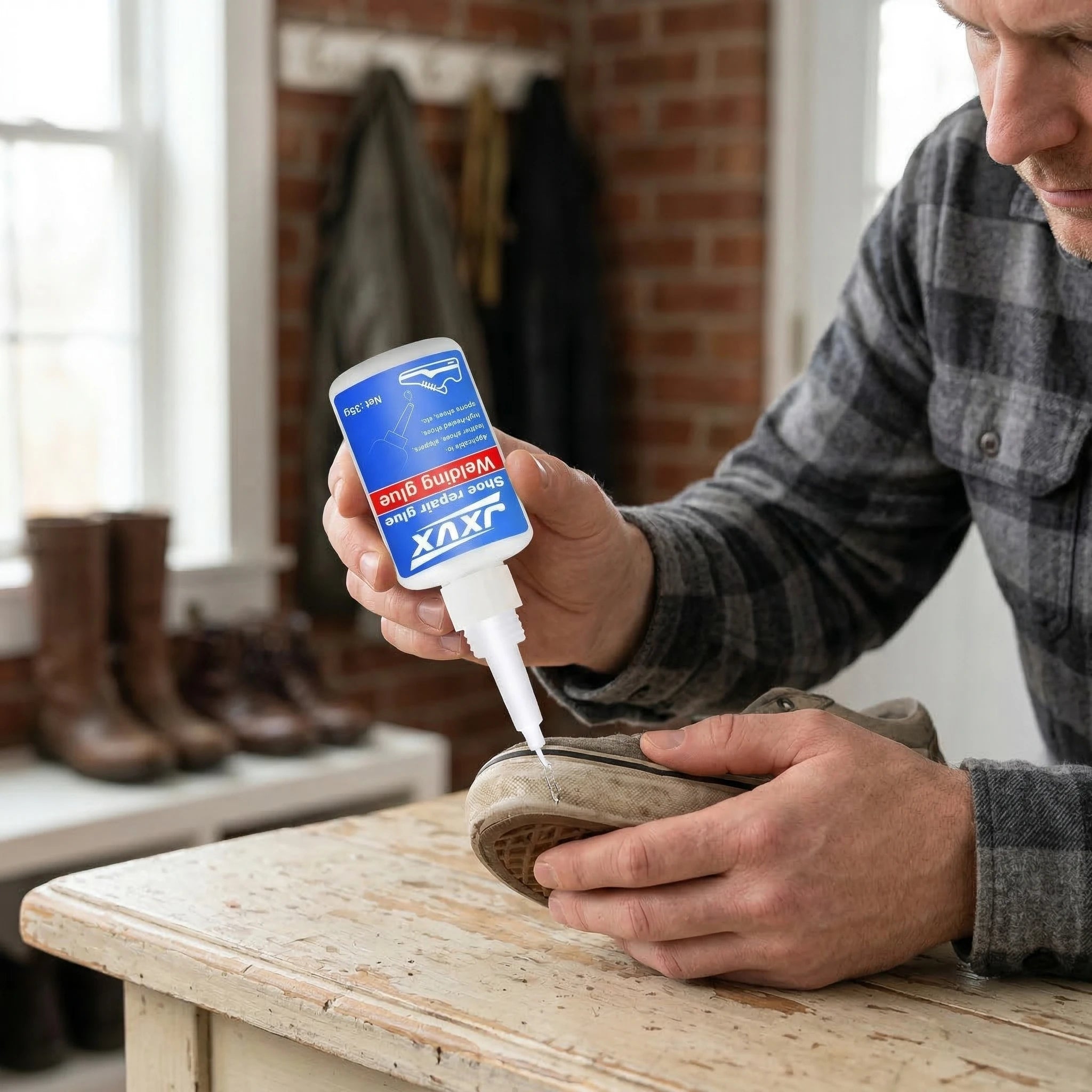 Multipurpose Shoe Repair Glue, Powerful Shoe Sole Repair Glue, Waterproof Universal Shoe Sealants for Sneakers, Rubber Shoes, Strong Adhesive Repair, 35ml