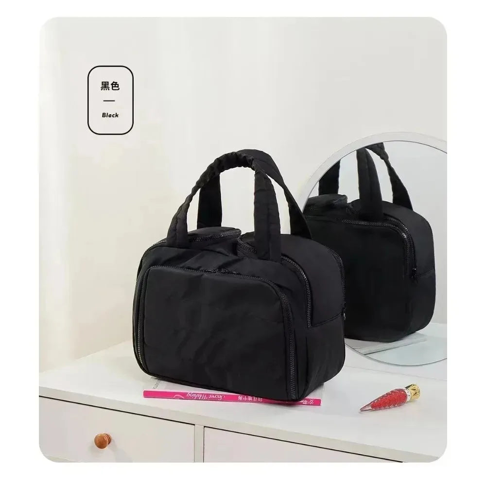 Trendy Style 2026 High-Quality Dumpling Skin Nylon Handbag, Crossbody Bag, Mini Coin Purse, Delicate and Compact Women's Bag