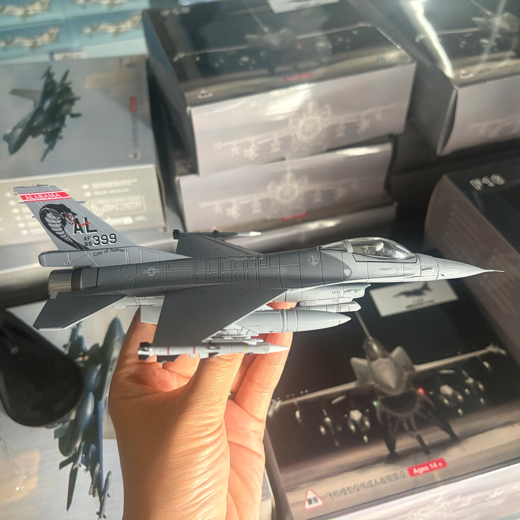 1/72 Scale U.S. F-16C Fighter Jet Rattlesnake Squadron F16 F16C Diecast Finished Military Plane Model Collection Ornament Gift