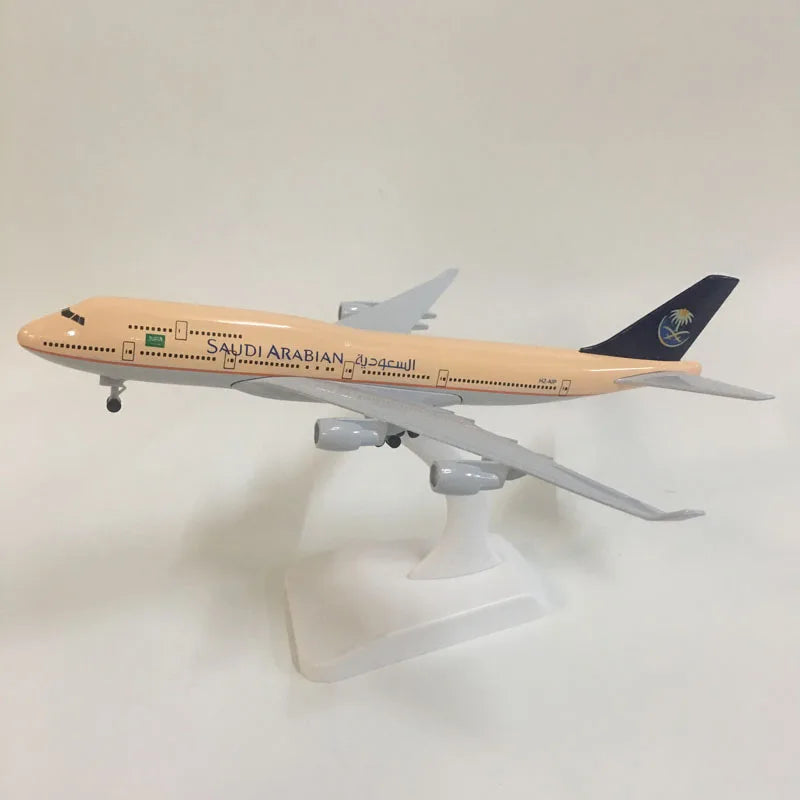 JASON TUTU 20CM Saudi Arabian Boeing 747 Aircraft Model Planel Airplane Diecast Metal 1/300 Scale Planes Collect Gifts