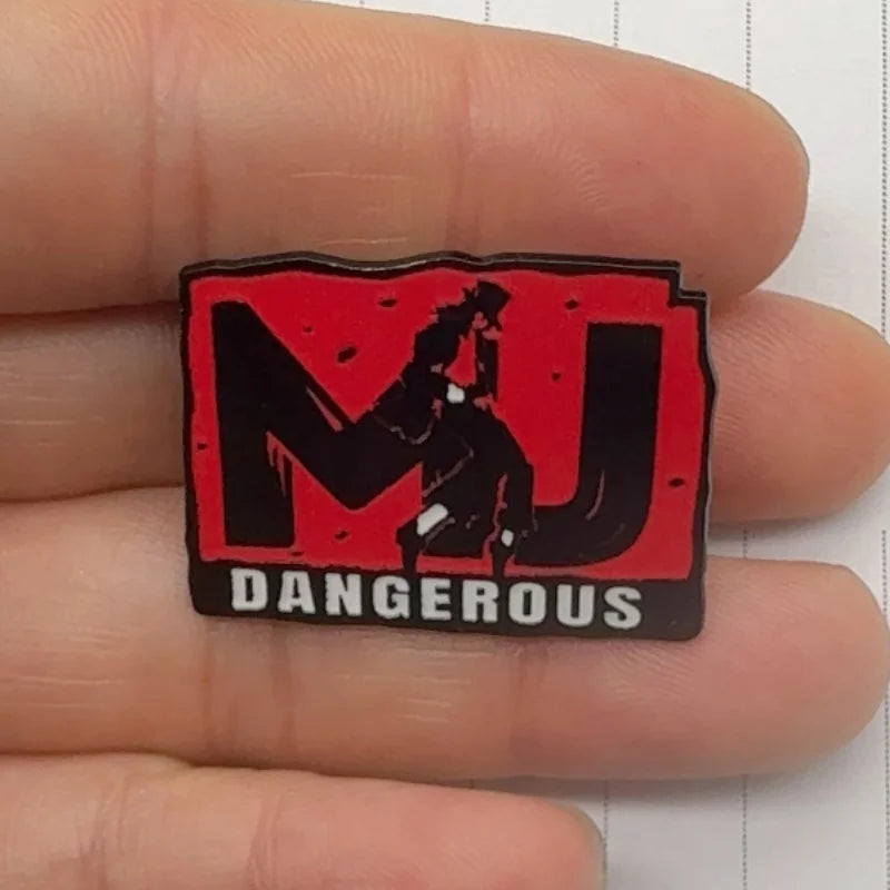 8pcs metal badge pin, king of pop music brooch, versatile bag decoration to give to friends