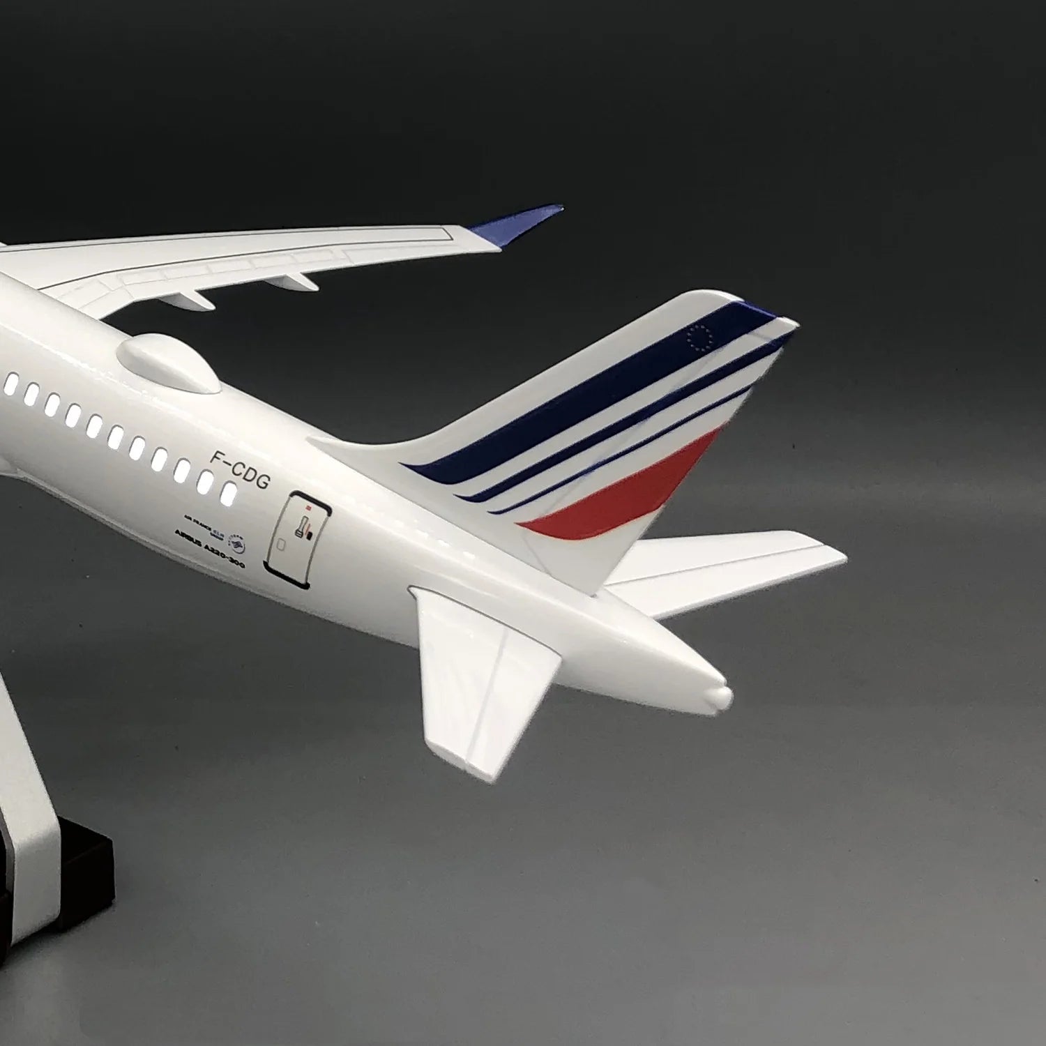 1/100 Scale airplane Model Air France a220-300 Resin collectible aircraft with Landing Gear Wheels Light(Touch or Sound Control)
