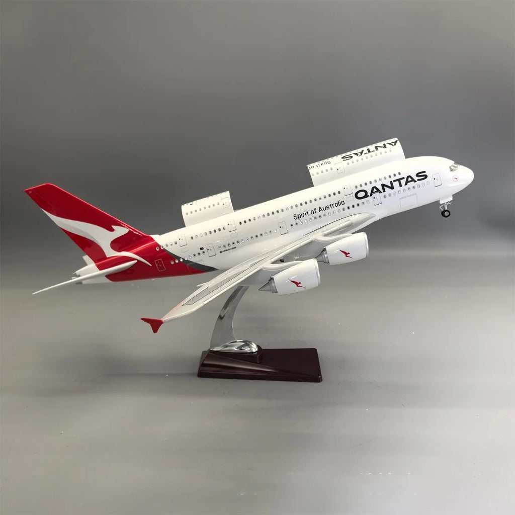 New 1/160 scale Qantas A380 Aircraft Model, Openable Door Resin Diecast collectible aircraft with Landing Gear Wheels Light