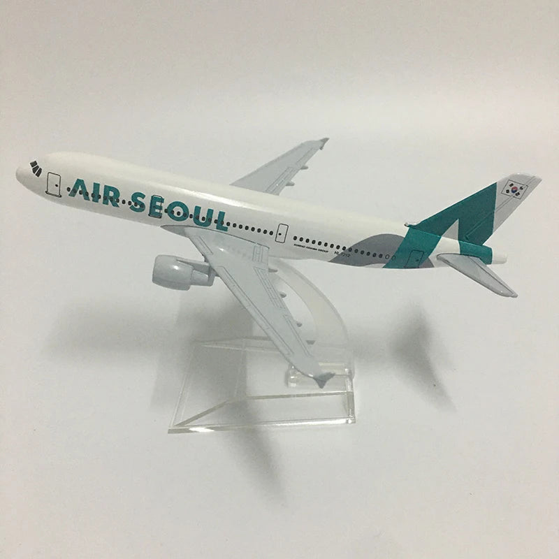 JASON TUTU Asiana Airlines Airbus A380 Aircraft Model Planel Airplane Diecast Metal 1/400 Scale Planes Collect Gifts