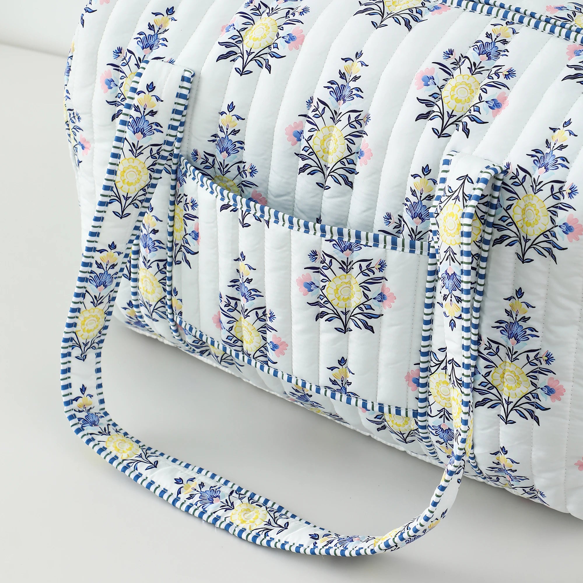 Large Quilted Travel Bag For Women Weekender Bag Floral Block Print Cotton Luggage Overnight Duffle Bags