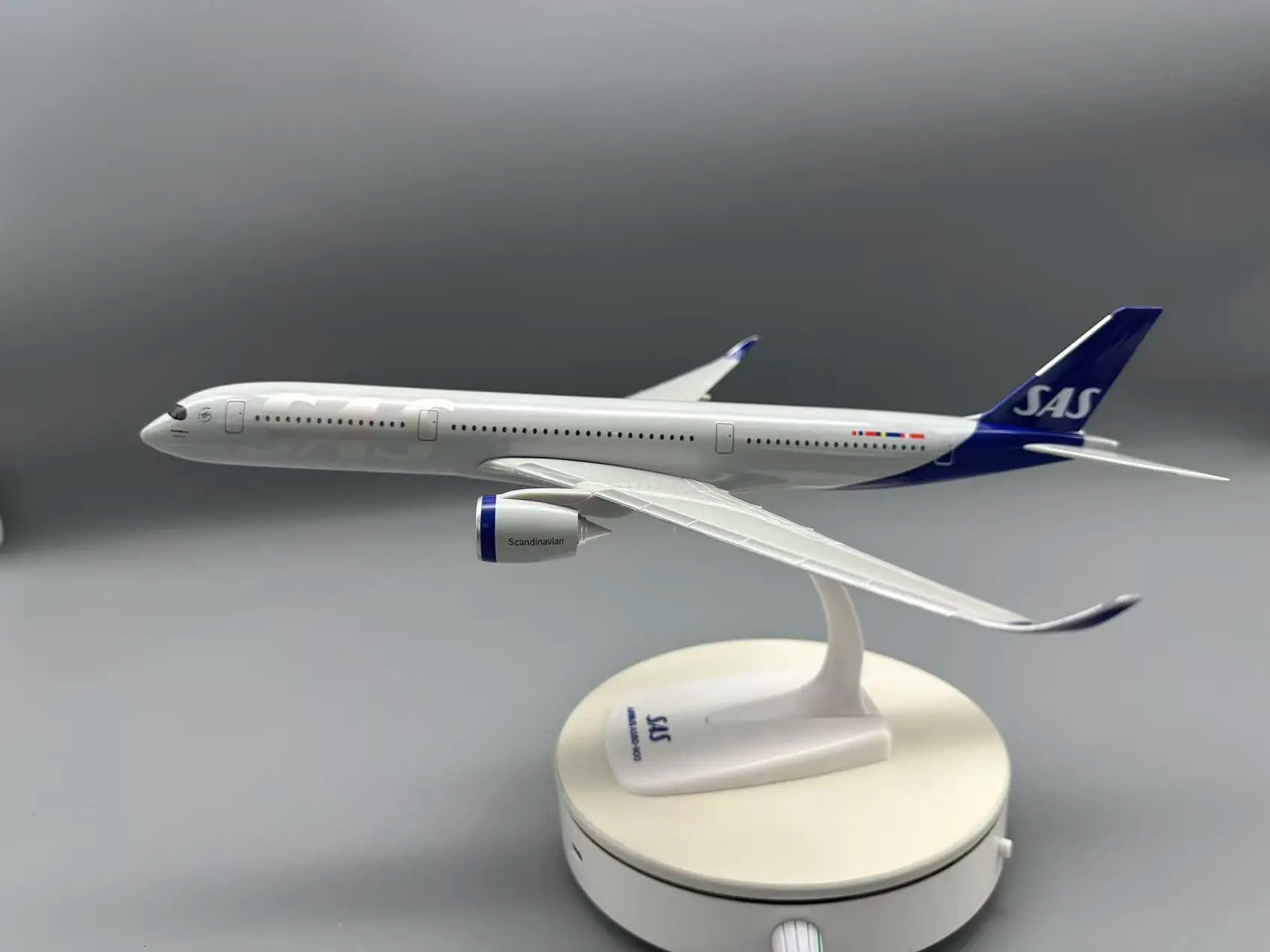1:200 Scale 33cm A350-900 SAS Scandinavian Airlines Aircraft Diecast Model ABS Plastic Model Plane Toy With Stand Gift Ornaments