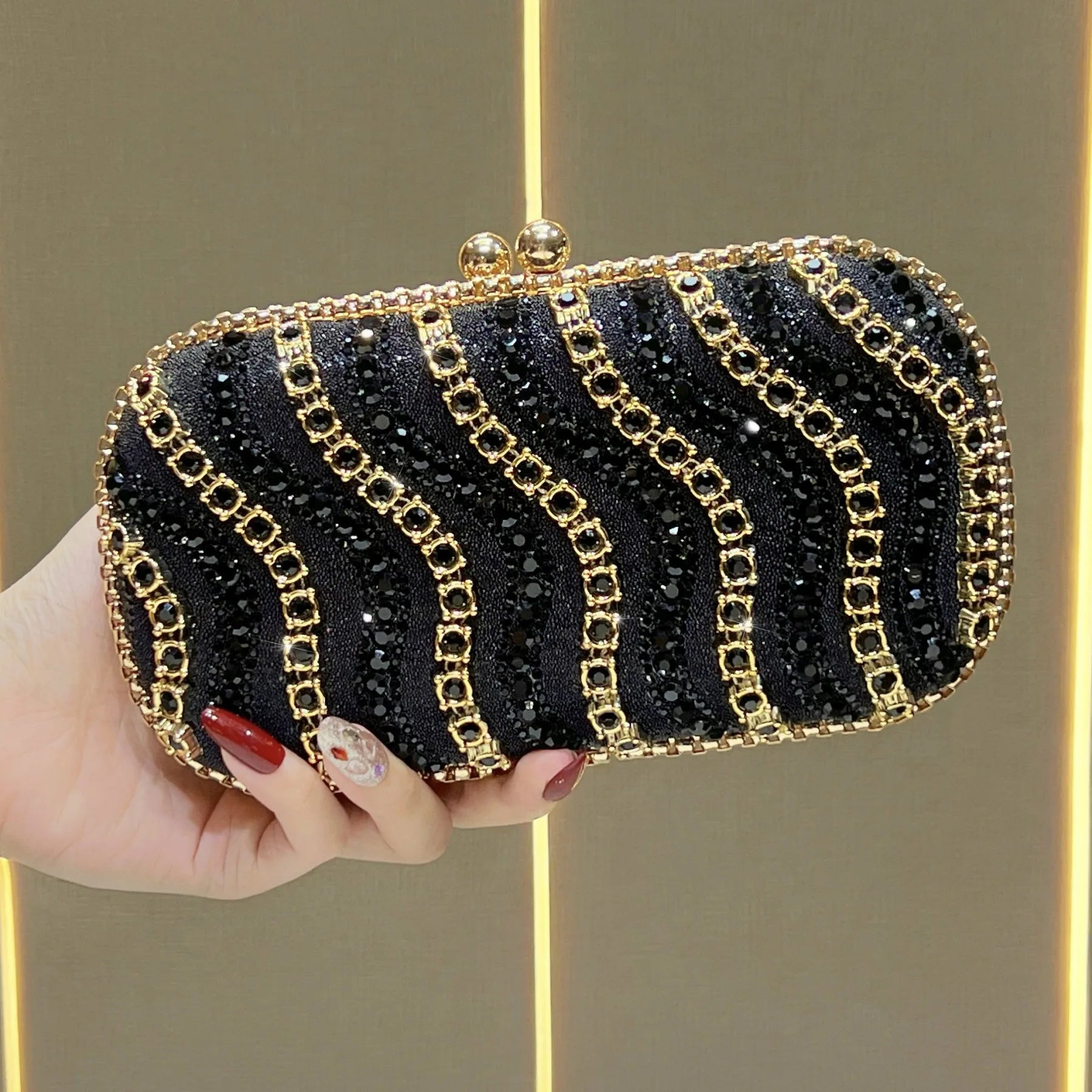 New celebrity exquisite clutch bag, high-end diamond-encrusted bag, women's luxury rhinestone dinner bag, niche clutch bag