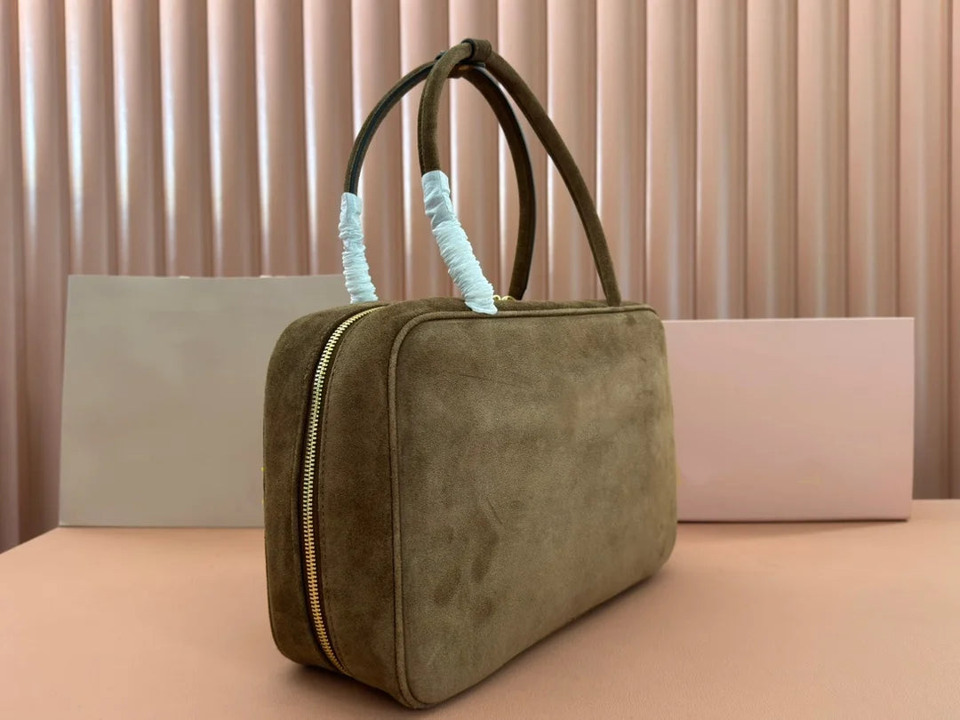 Luxury Makeup Bag High-Quality Sheepskin Handle Vanity Box Crossbody Shoulder Handbag 2026 Designer Women's