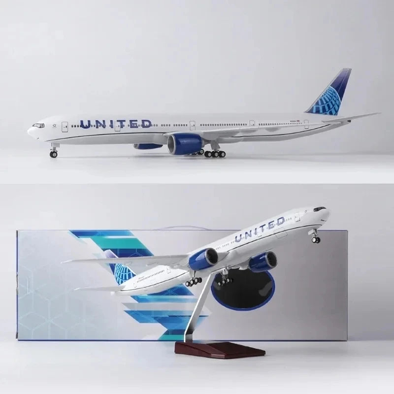 1/157 Scale model planes 777 B777 UNITED Airlines Aircraft  W Light and Wheel Landing Gear Resin Collected Gift By Aviation