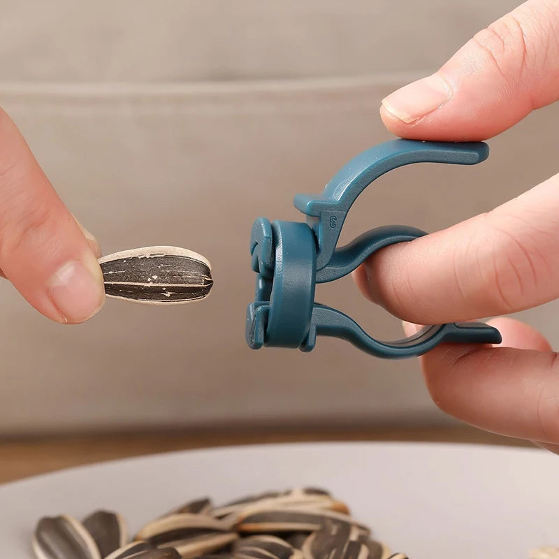 2Pcs Sunflower Seed Cracking Pliers Multi Color Handheld Peeler Easy Use Teeth Hand Protection Tool