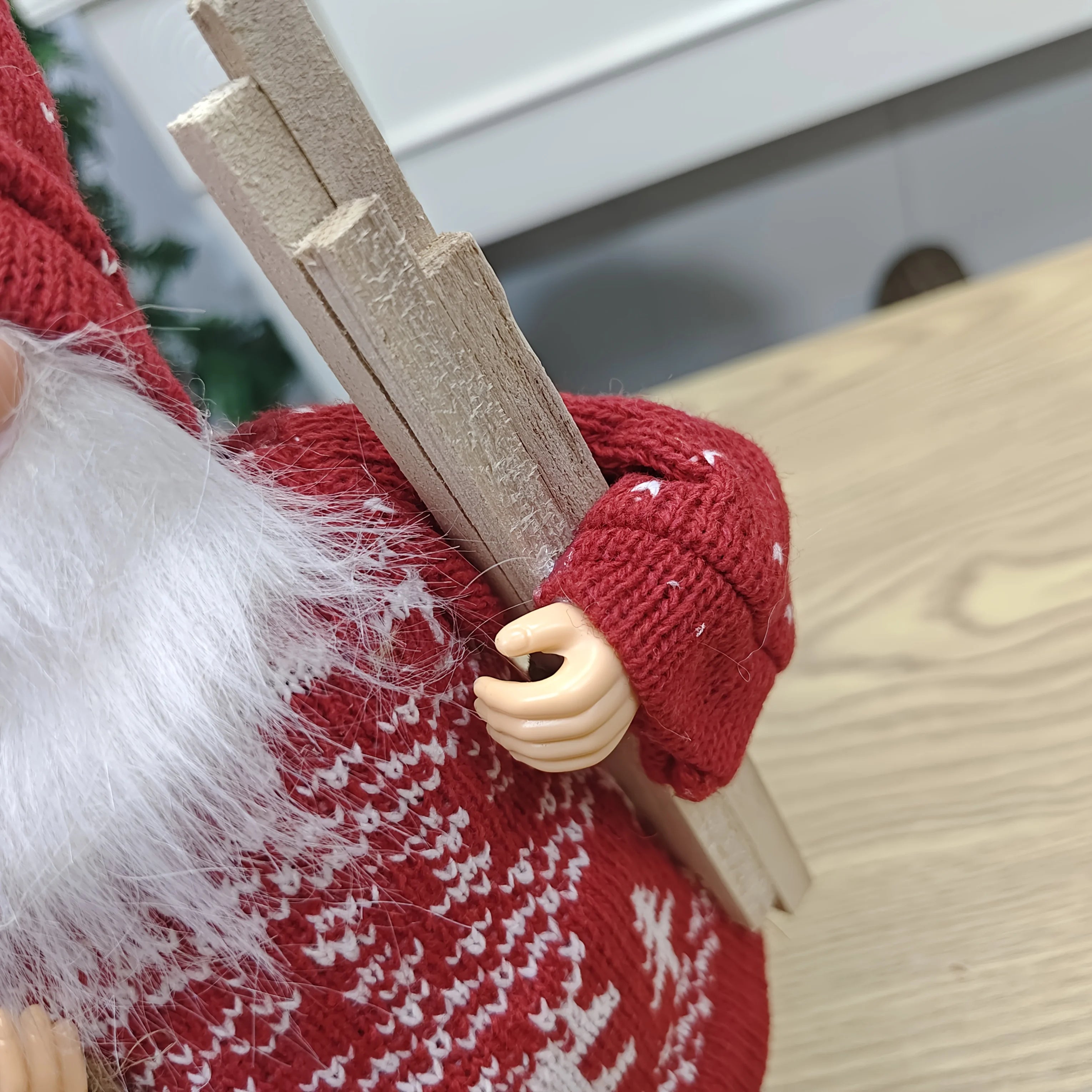 Santa Claus Decorations, Standing Christmas Santa Claus Figurine Figure Decor Christmas Sock and Gifts Bag Christmas Decoration