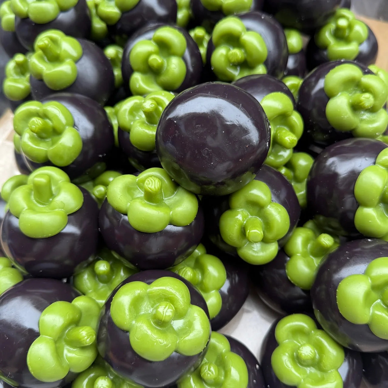 Mangosteen Crunchy Moldable Stress Ball Squeeze Toy Crispy Squishy Fidget Toy Round Blocks Filled Decompression Sensory Toy Gift