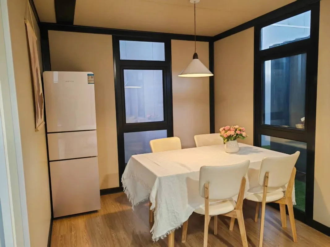 Luxury Expandable Prefabricated Container House Low Cost Modern Steel Building 2 Bed 1 Bath Durable Fire Resistant Comfortable R