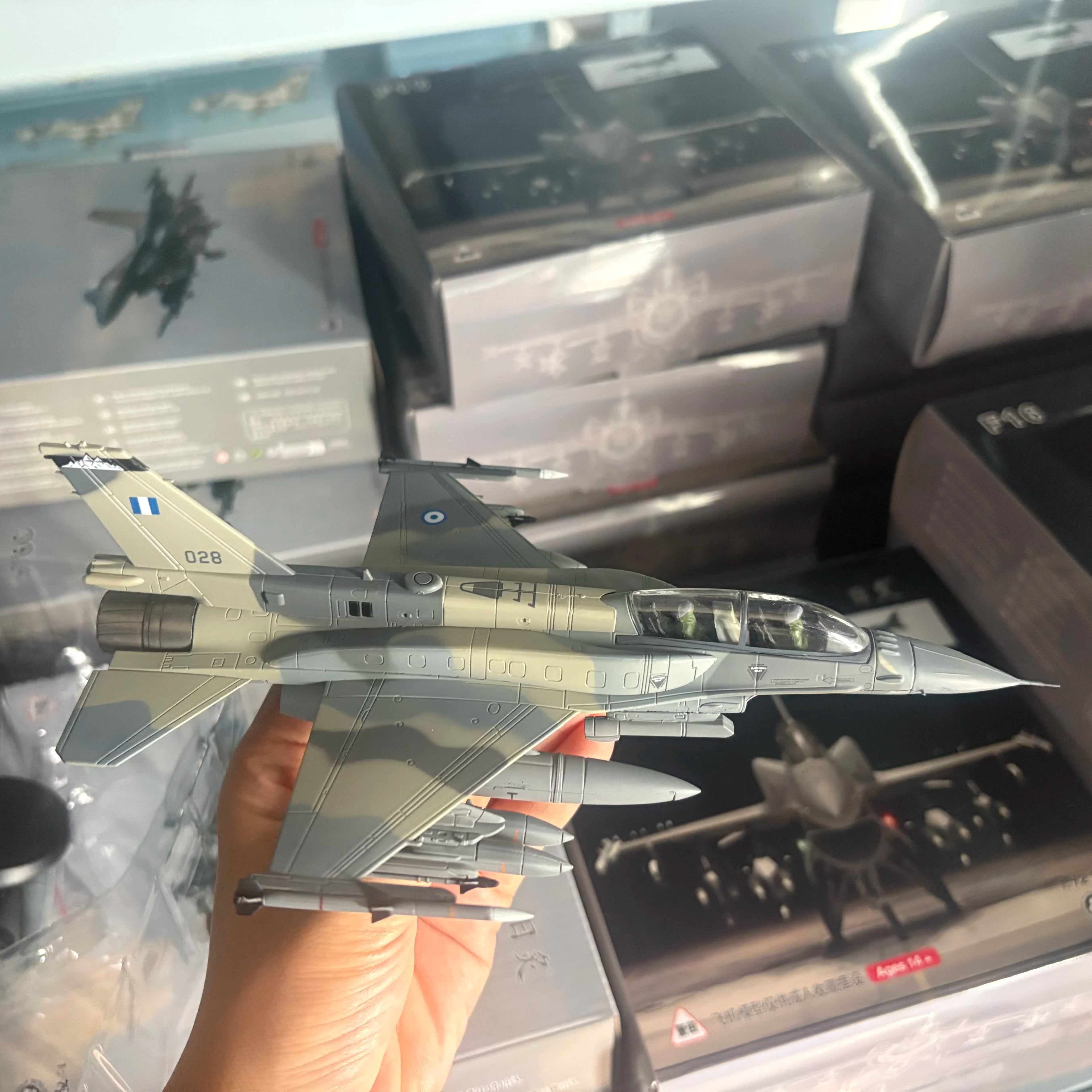 1/72 F-16D Fighter Model F16 Hellenic Air Force Mira Ghost Fighter Diecast Finished Military Plane Model Collection Ornament