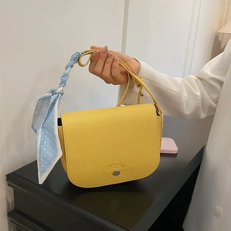 Chic Paris Diaper Bag For Women Classic Fashion Leather Tote Large Capacity Elegant Designer Commuter Fashionable Shoulder Bag