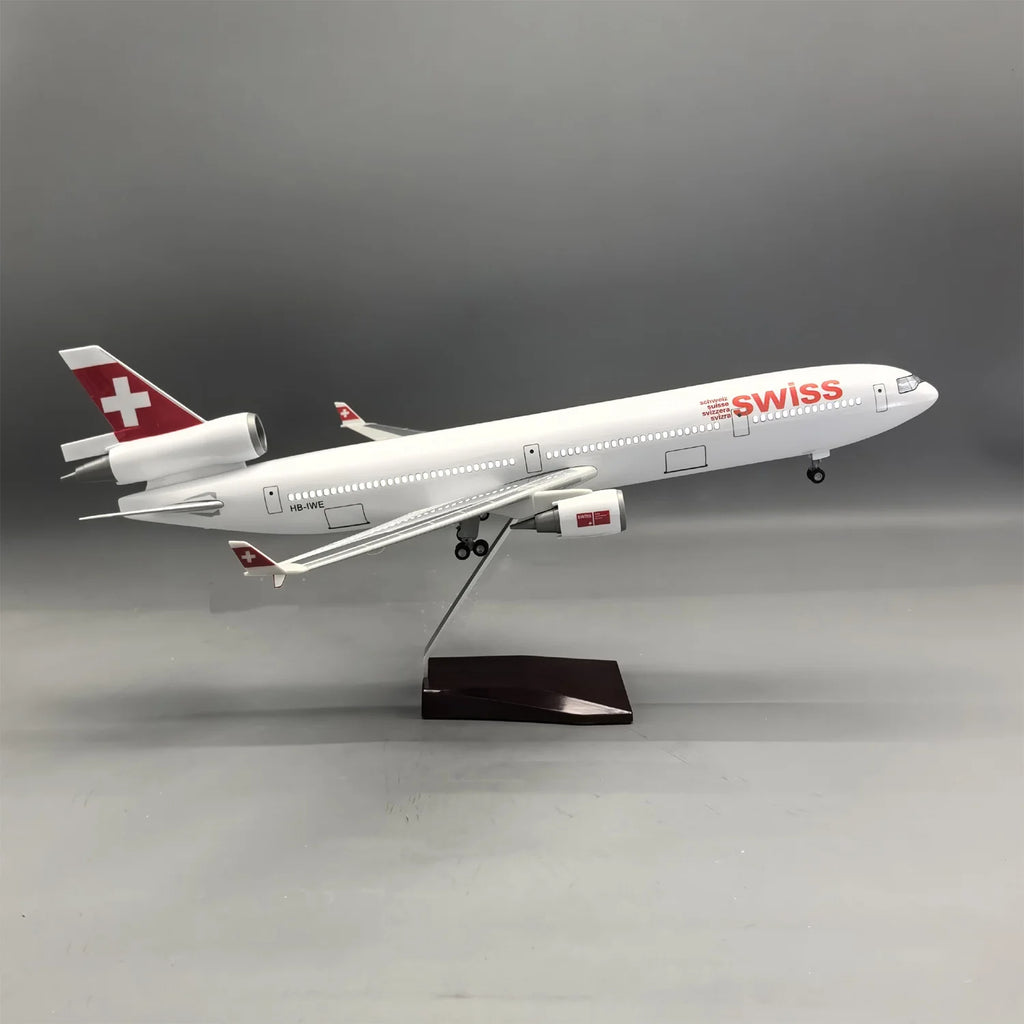 Swiss Airline MD11 Model Airplanes 1/85 Scale Plane 47CM Diecast Resin with Light Wheel Landing Gear Collection Toys for Boy