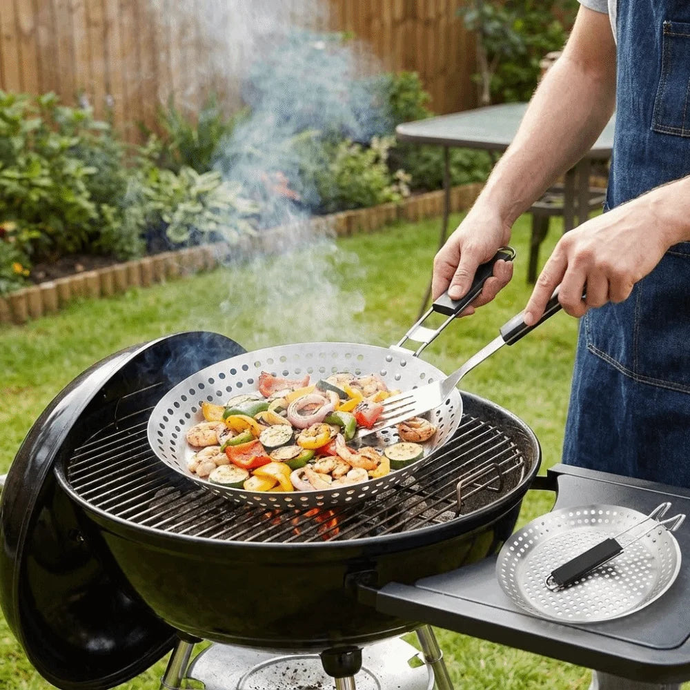 Portable Stainless Steel Vegetable Grill Basket Circular Non Stick BBQ Plate Folding Wood Handle Grill Fry Pan Kitchen Cooking