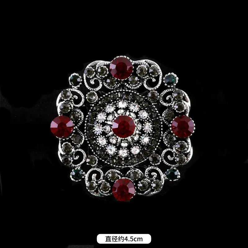 men's women's fashion crystal brooch retro metal baroque pin accessories