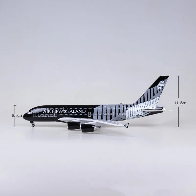 2025 New 1:160 Scale Diecast Model New Zealand Airlines Airbus A380 Resin Airbus Airplane With Light  Wheel Collection Display