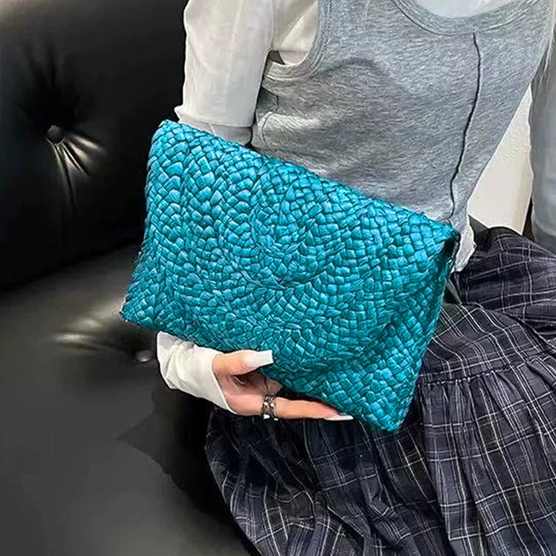 Women Fashion Flap Envelope Bags Summer Beach Bag Handmade Wallet Straw Knitted Handbag Lady Coin Phone Long Purse Clutches
