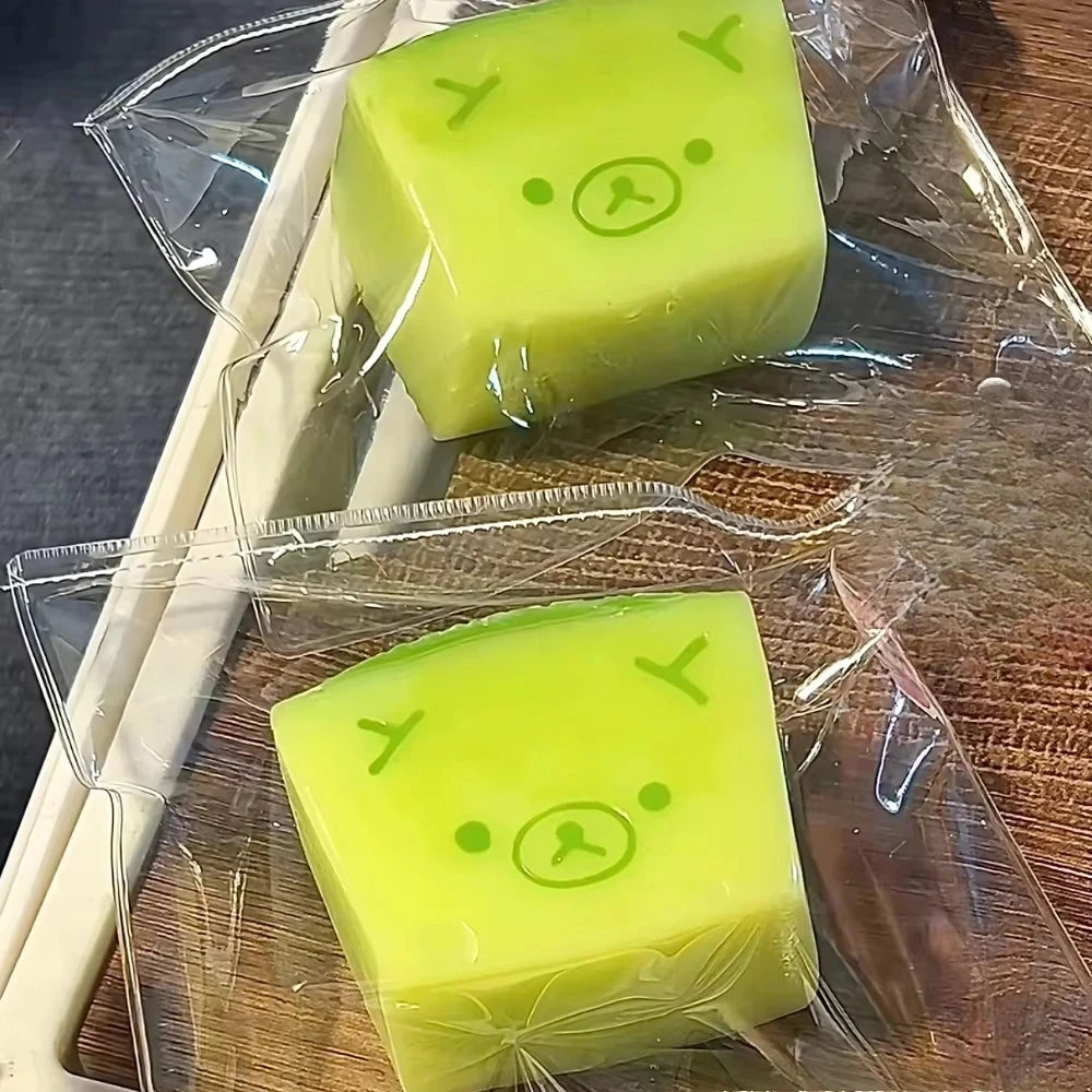 Crunch Bear Radish Squishy Funny Viral Style Super Soft Sticky Mud Simulation Food Stress Relief for Daily Relax And Leisure