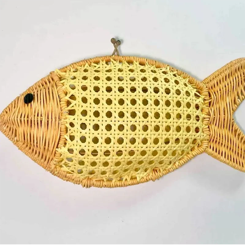 Fish Shaped Rattan Woven Handmade Clutch Purse,Women Fruit Vegetable Basket Evening Bag,Lightweight Boho Summer Beach Hand Bag