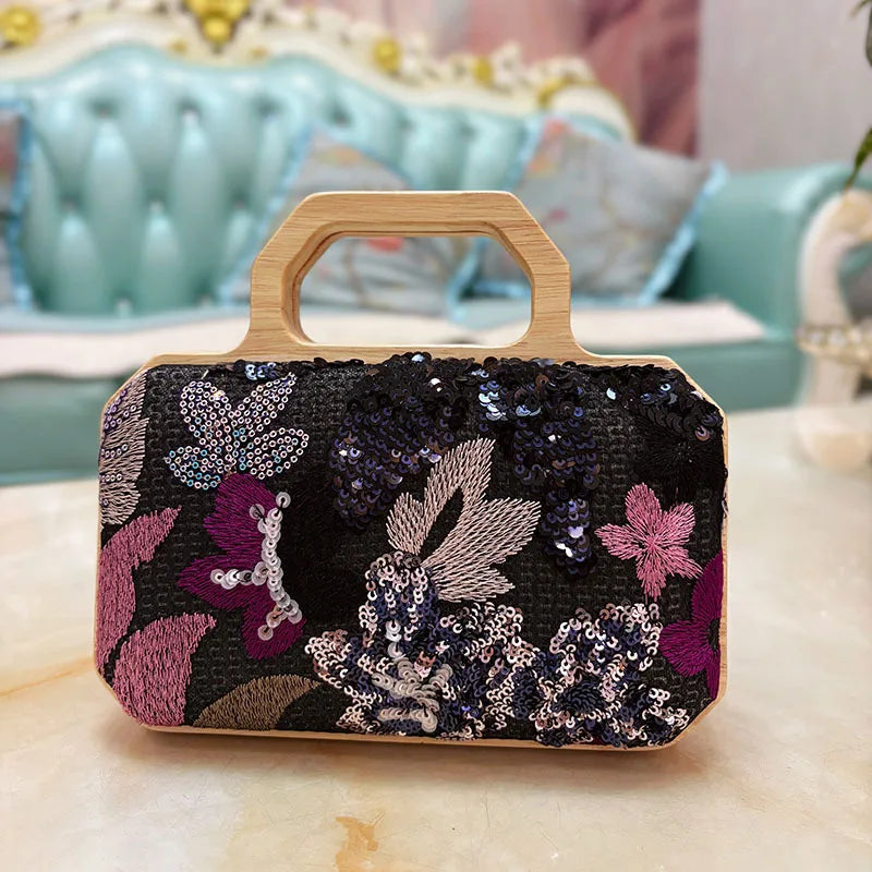 New Dinner Bag Embroidered Sequins Flower Celebrity Ladies Clutch Bag Chain Wooden Box Bag