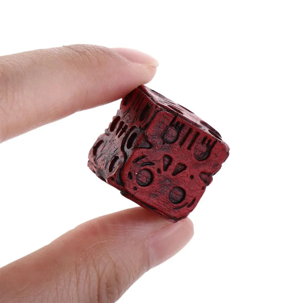 Durable Skull Dice Hand Carved Wear-Resistant Skeleton Cube Dice Portable Resin Ghostly Dice Set Haunted Gaming