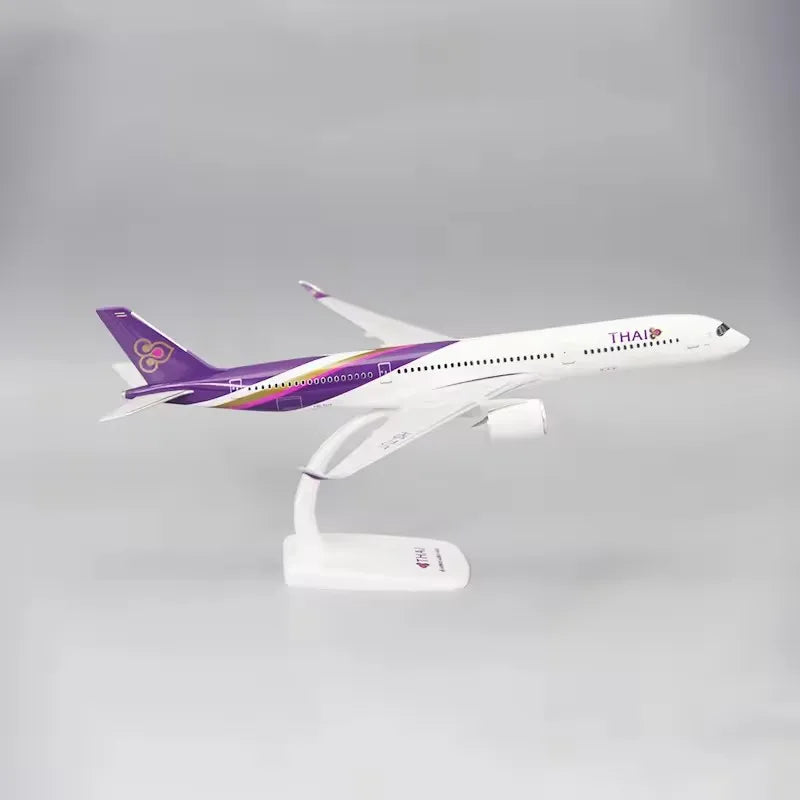 New 1/200 Scale A350-900 Thailand THA/ UAE Emirates Airline Aircraft Assembly Plane Model Airplanes Toy Collection Display Gifts