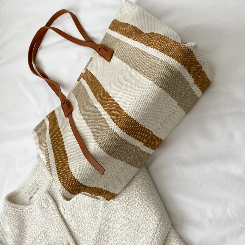 Korean Style Large Capacity Women's Shoulder Bag 2025 New Simple Vertical Stripes Casual Tote Bag Fashion Handbag