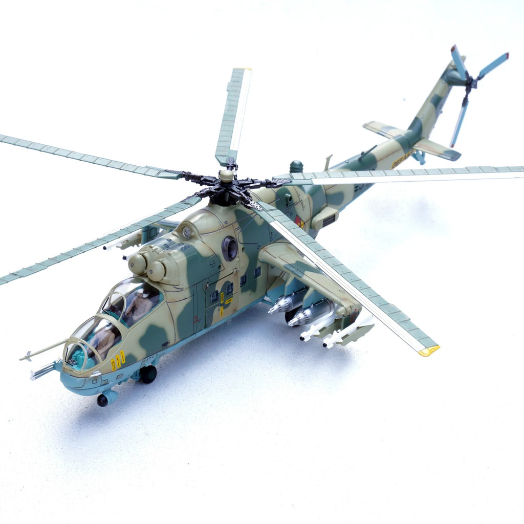 P14005PG 1:72 East German MI-24P Helicopter Model (5th Helicopter Squadron No. 512) Static Aircraft Model