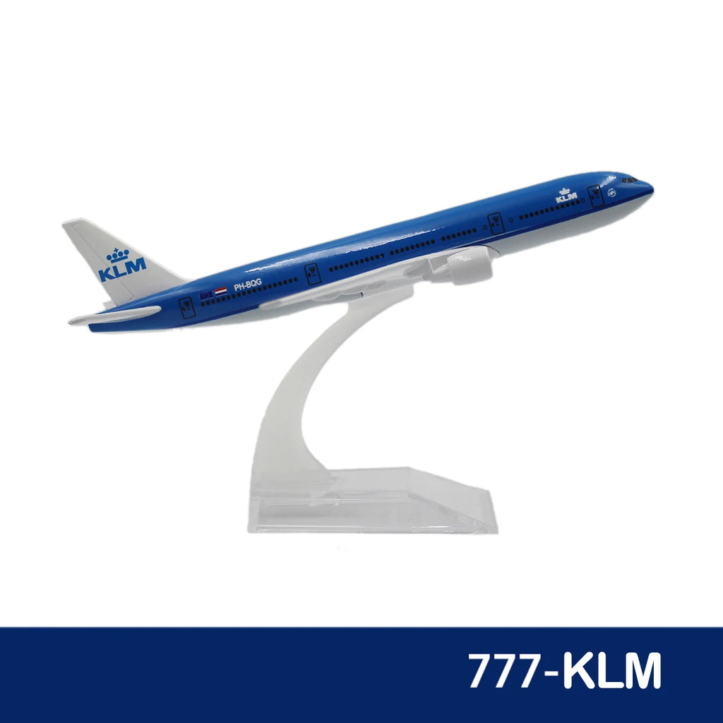 15CM Diecast Alloy A320 330 340 350 380 6Inch Airplane Model